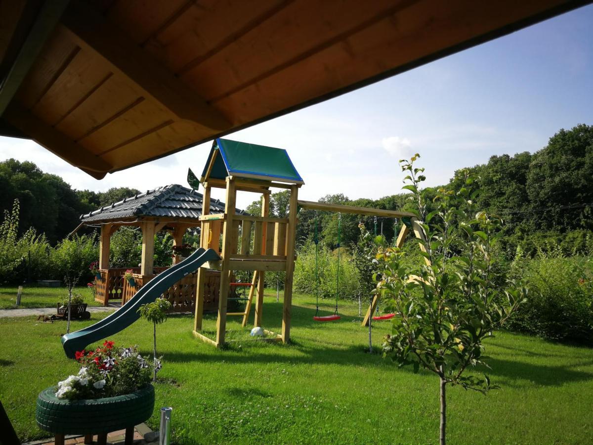 Agropensiunea Valea Fagilor Luncavita Kültér fotó